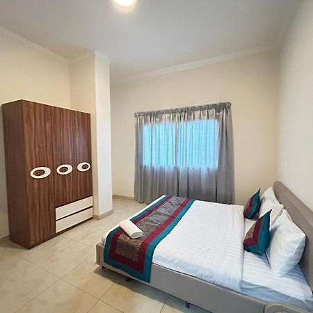 Al Hayat Suites Apartment Manáma Kültér fotó