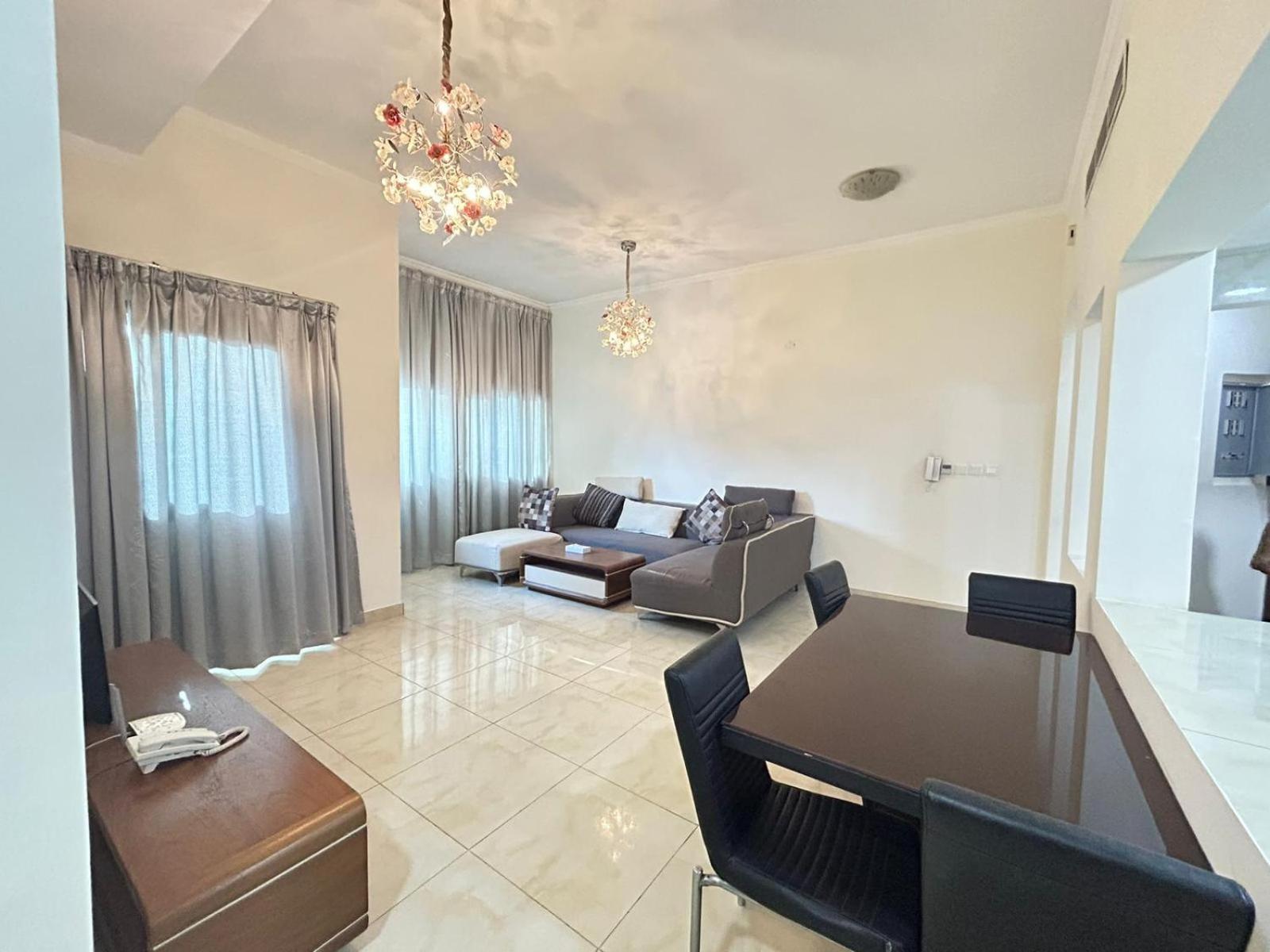 Al Hayat Suites Apartment Manáma Kültér fotó