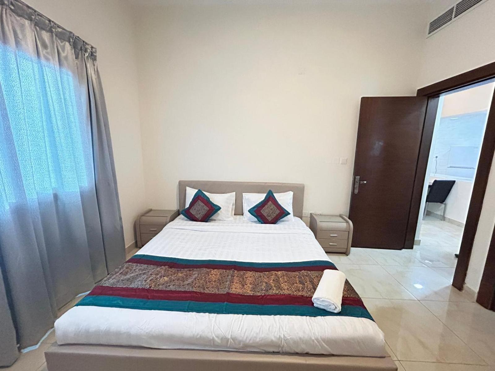 Al Hayat Suites Apartment Manáma Kültér fotó