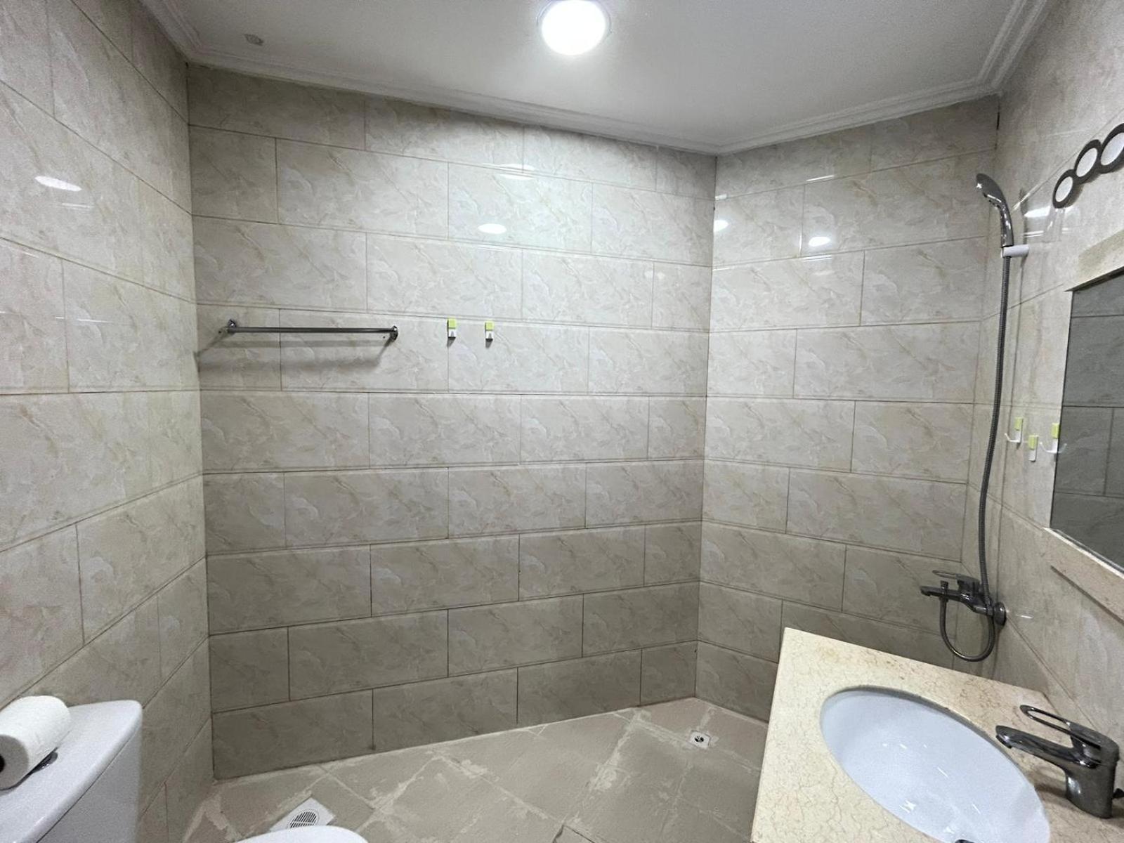 Al Hayat Suites Apartment Manáma Kültér fotó