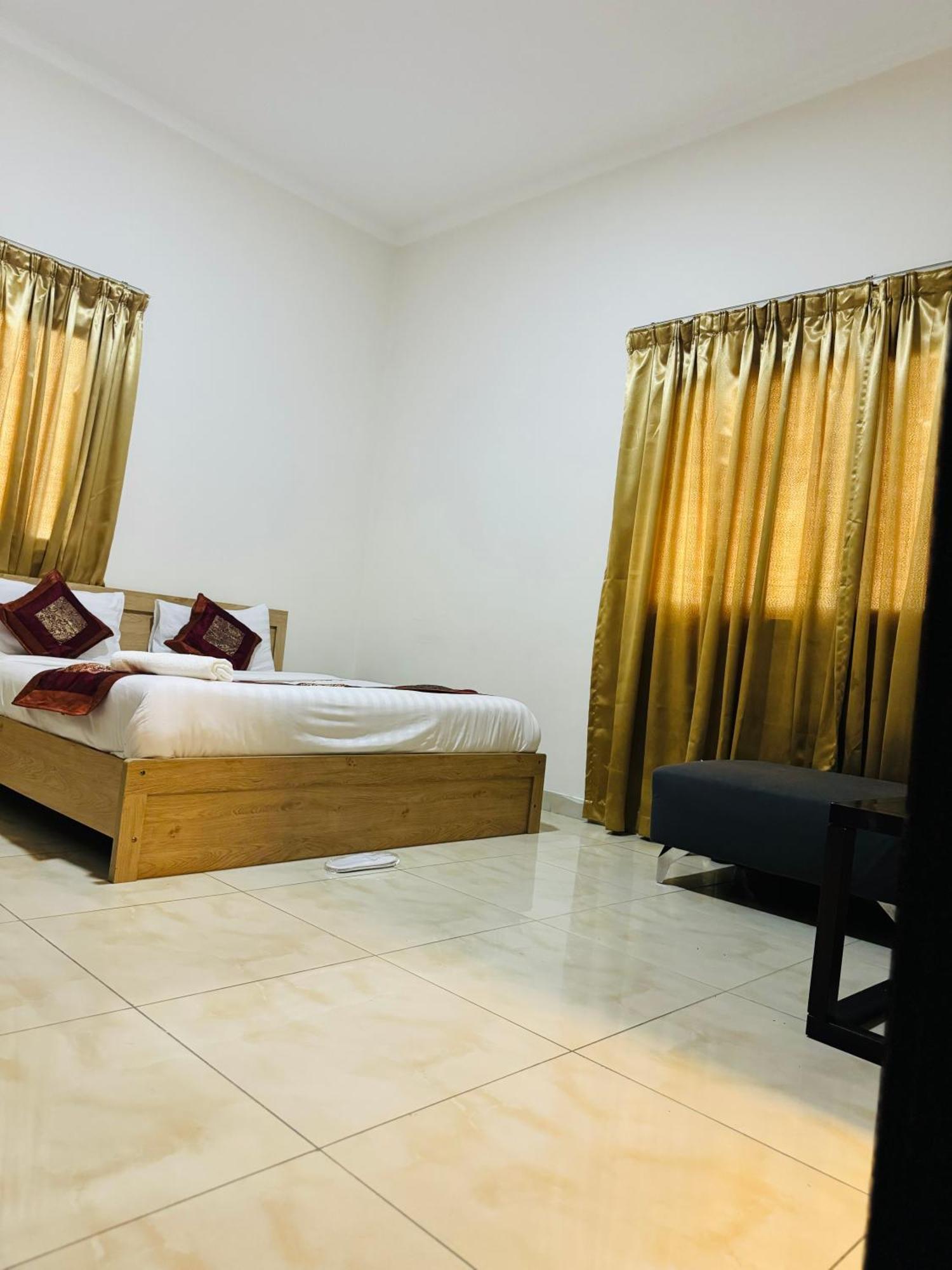 Al Hayat Suites Apartment Manáma Kültér fotó