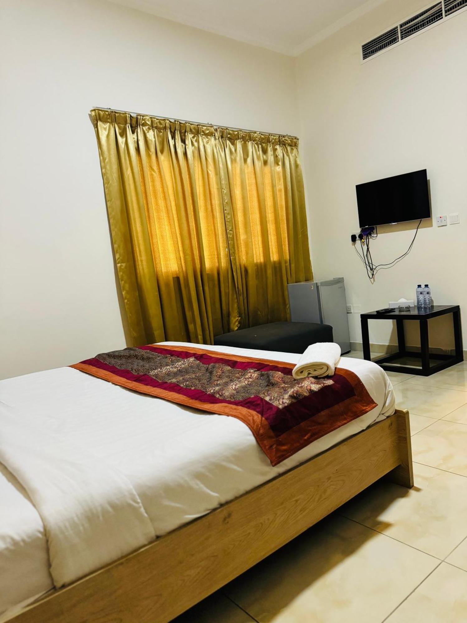 Al Hayat Suites Apartment Manáma Kültér fotó